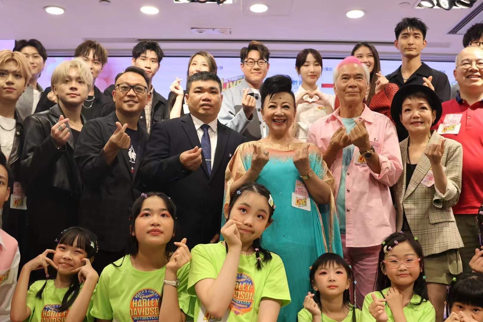 Vickong Dental cordially invites healthcare professionals from the Greater Bay Area to attend the "Vickong Night 2024" hosted by Miss Suet Kwan Yim.