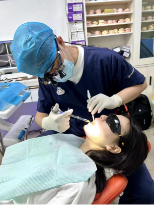 Factors Affecting Tooth Extraction Prices in Hong Kong: Why Is Wisdom Tooth Extraction So Expensive? Why Choose Vickong Dental in Shenzhen for Wisdom Tooth Extraction?